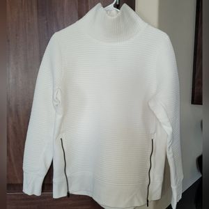 Women's sweatshirt